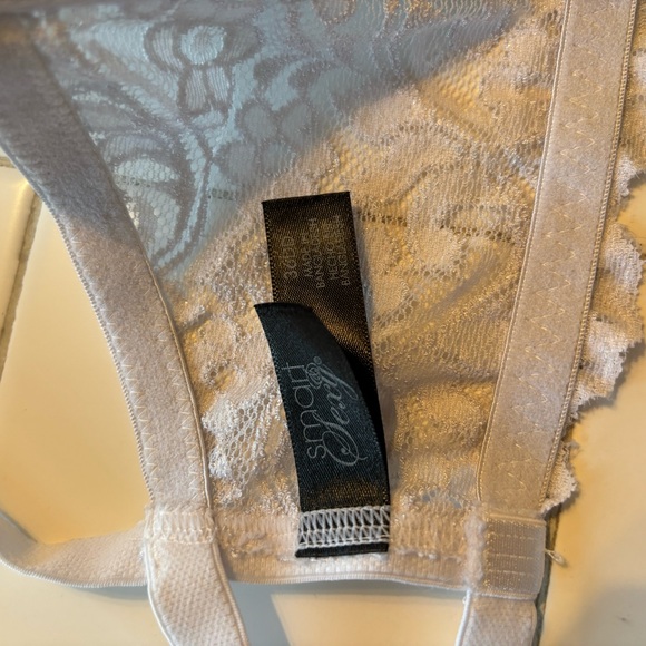 Women’s white Lace Underwire Bra size 36DD straps rhinestone smart & sexy - Picture 4 of 12